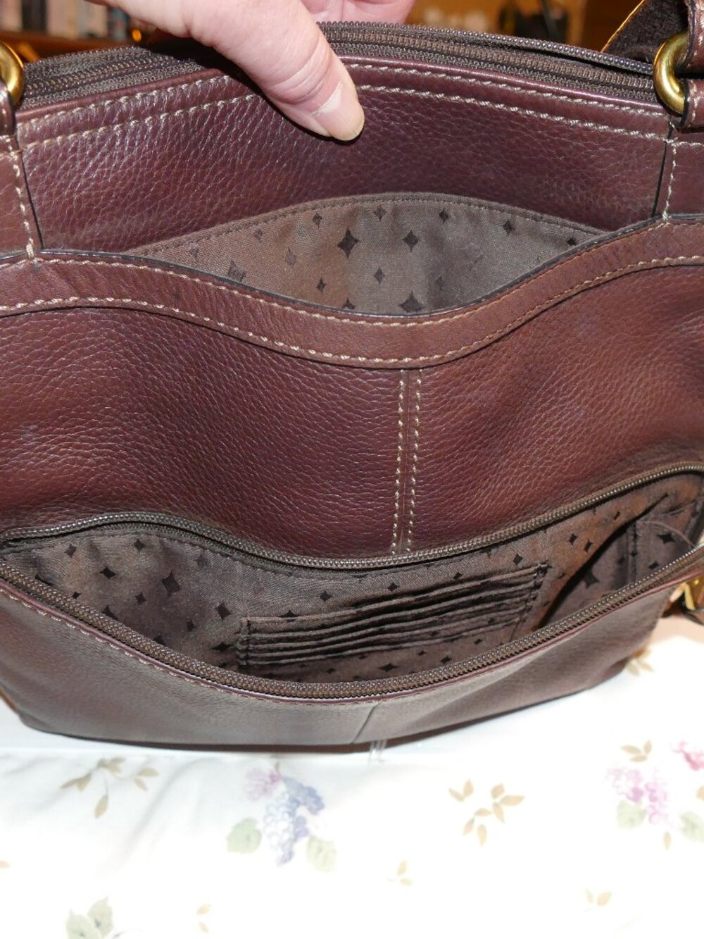Fossil Morgan Traveler/Crossbody Purse - Picture 4 of 16